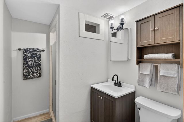 1561 11th Avenue NE, Rochester, MN 55906