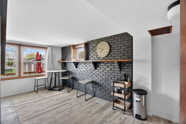 1561 11th Avenue NE, Rochester, MN 55906