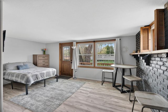 1561 11th Avenue NE, Rochester, MN 55906