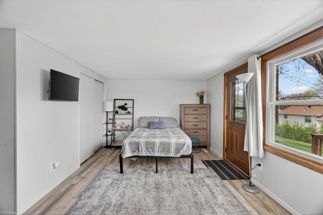 1561 11th Avenue NE, Rochester, MN 55906