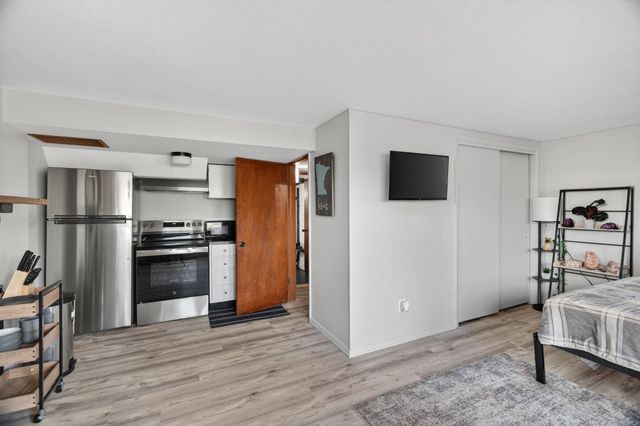 1561 11th Avenue NE, Rochester, MN 55906