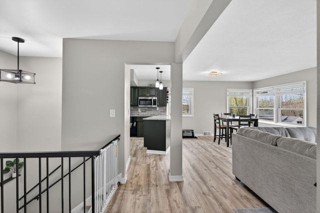 1561 11th Avenue NE, Rochester, MN 55906