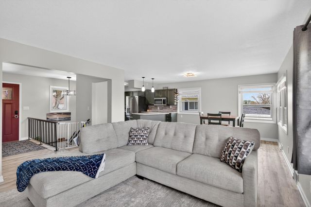 1561 11th Avenue NE, Rochester, MN 55906