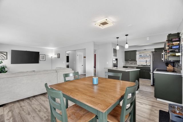 1561 11th Avenue NE, Rochester, MN 55906