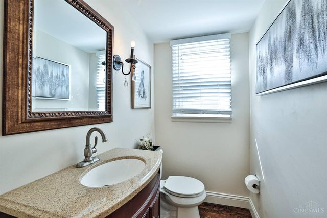 981 Eastland Terrace, Anderson Twp, OH 45230