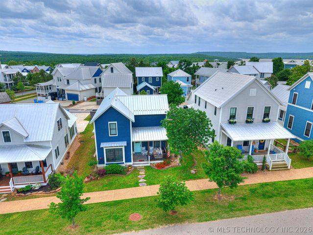 76 Lower Green Way, Carlton Landing, OK 74432