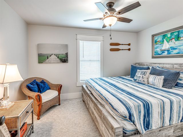 76 Lower Green Way, Carlton Landing, OK 74432