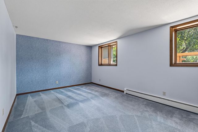 2352 Sioux Court, New Brighton, MN 55112