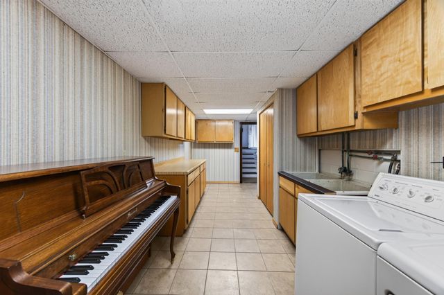 2352 Sioux Court, New Brighton, MN 55112