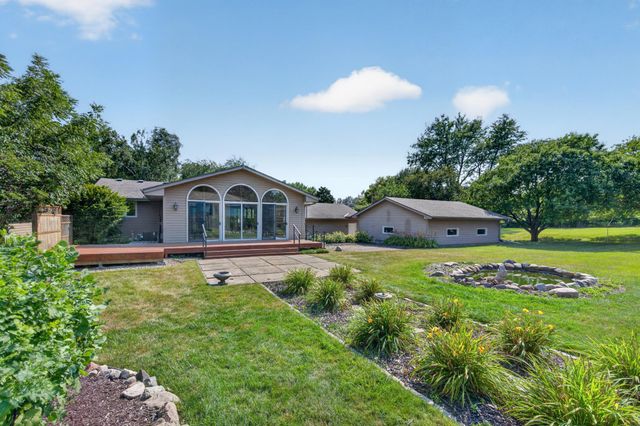2352 Sioux Court, New Brighton, MN 55112