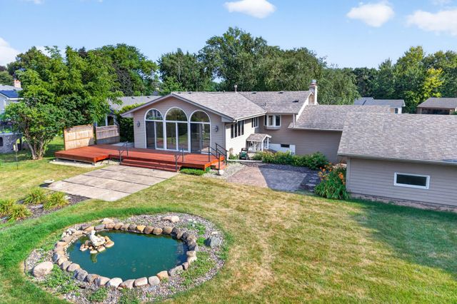 2352 Sioux Court, New Brighton, MN 55112