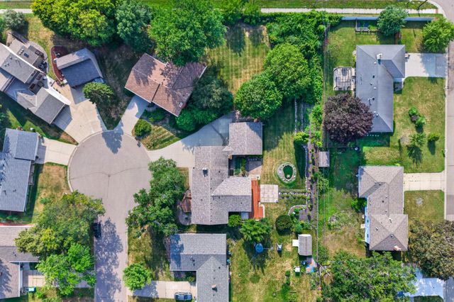 2352 Sioux Court, New Brighton, MN 55112