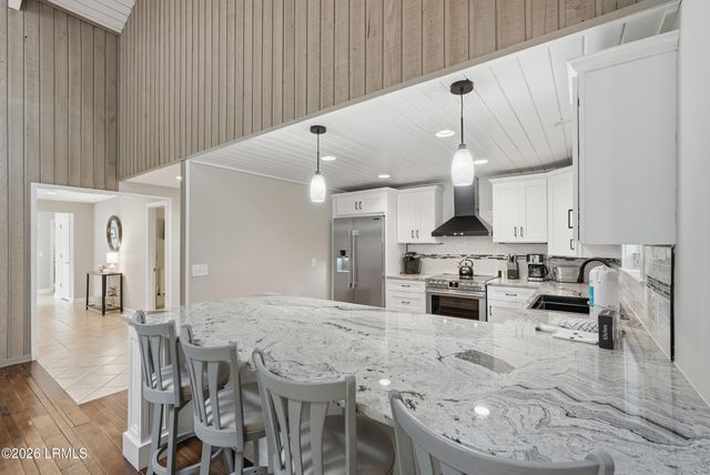 67 Forest Drive, Hilton Head Island, SC 29928