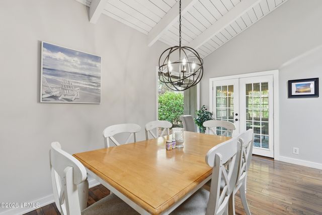 67 Forest Drive, Hilton Head Island, SC 29928