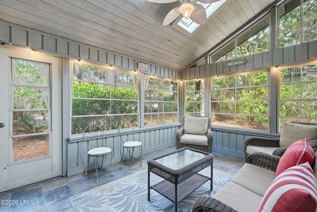 67 Forest Drive, Hilton Head Island, SC 29928