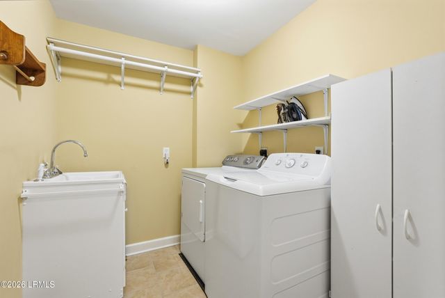 67 Forest Drive, Hilton Head Island, SC 29928