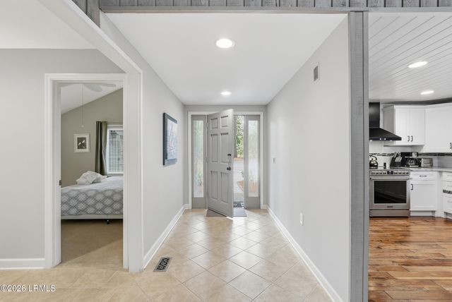 67 Forest Drive, Hilton Head Island, SC 29928