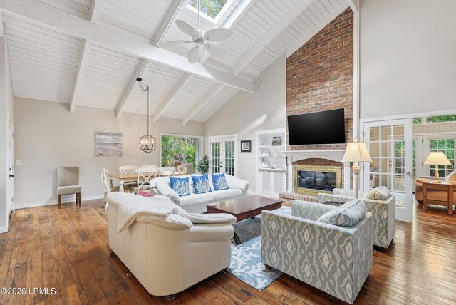 67 Forest Drive, Hilton Head Island, SC 29928