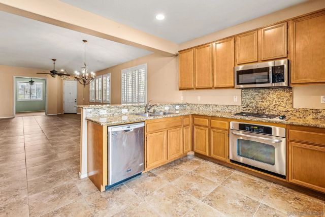 26684 Rim Creek Path, Menifee, CA 92584
