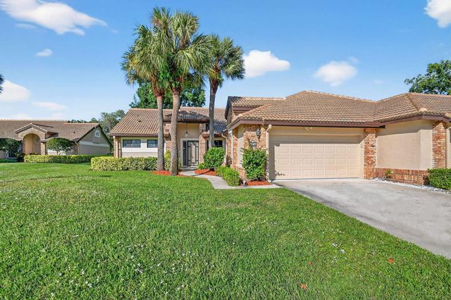 7147 Le Chalet Boulevard, Boynton Beach, FL 33472