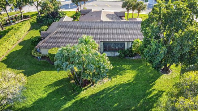 7147 Le Chalet Boulevard, Boynton Beach, FL 33472