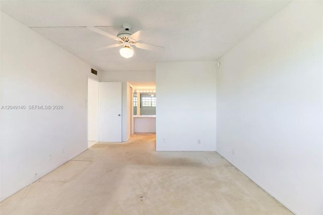605 Oaks Drive 607, Pompano Beach, FL 33069