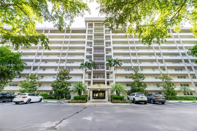 605 Oaks Drive 607, Pompano Beach, FL 33069