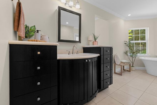 157 Apple Ave, Grass Valley, CA 95945