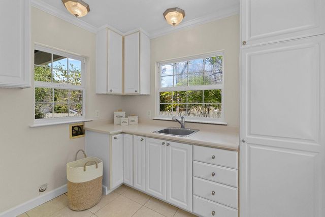 157 Apple Ave, Grass Valley, CA 95945