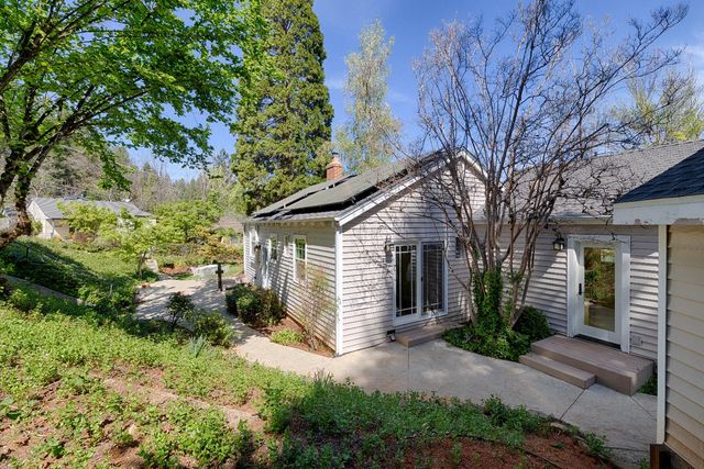 157 Apple Ave, Grass Valley, CA 95945