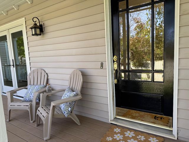 157 Apple Ave, Grass Valley, CA 95945