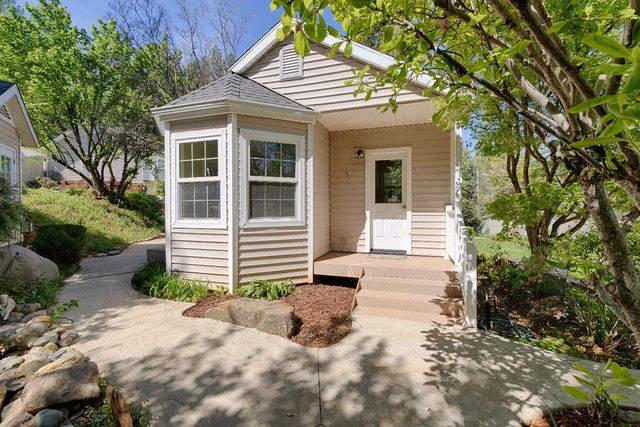 157 Apple Ave, Grass Valley, CA 95945