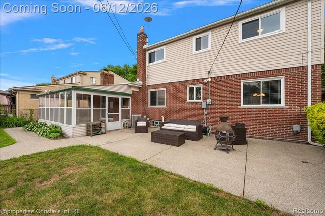 23237 Robert John Street, Saint Clair Shores, MI 48080
