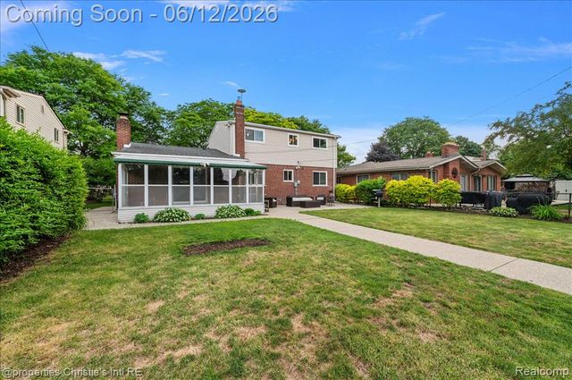 23237 Robert John Street, Saint Clair Shores, MI 48080
