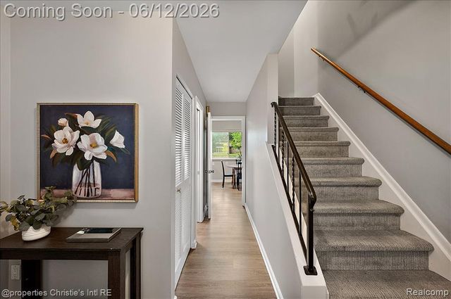 23237 Robert John Street, Saint Clair Shores, MI 48080