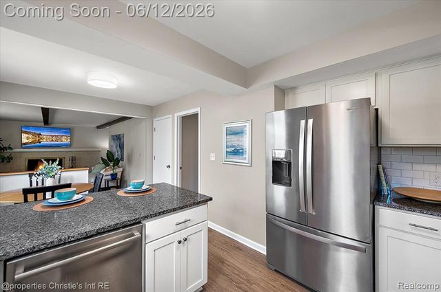 23237 Robert John Street, Saint Clair Shores, MI 48080