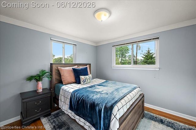 23237 Robert John Street, Saint Clair Shores, MI 48080