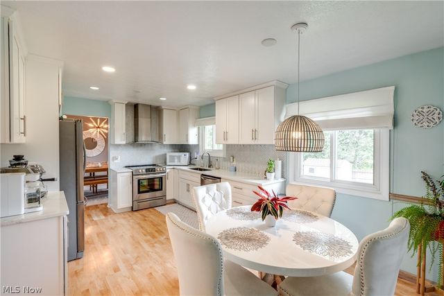 7739 Hoertz Road, Parma, OH 44134
