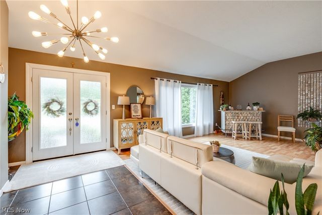 7739 Hoertz Road, Parma, OH 44134