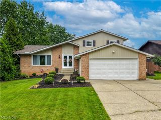 7739 Hoertz Road, Parma, OH 44134
