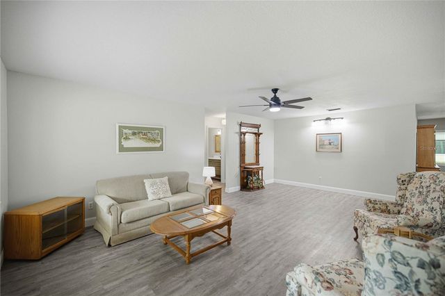 8891 SW 96TH LANE B, Ocala, FL 34481