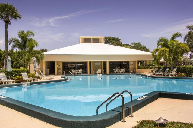 1542 Jupiter Cove Drive 104, Jupiter, FL 33469
