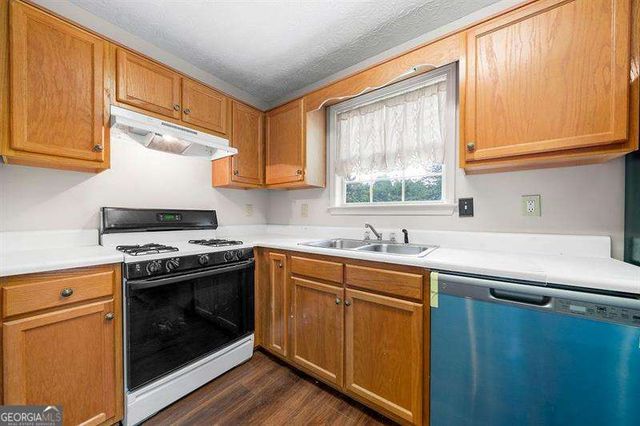 62 AUSTIN BRIDGE Lane, Douglasville, GA 30134