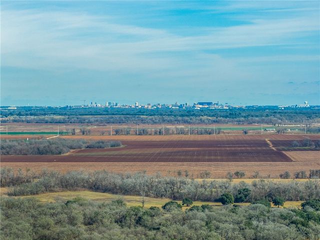 221 Brazos Bend, Snook, TX 77878