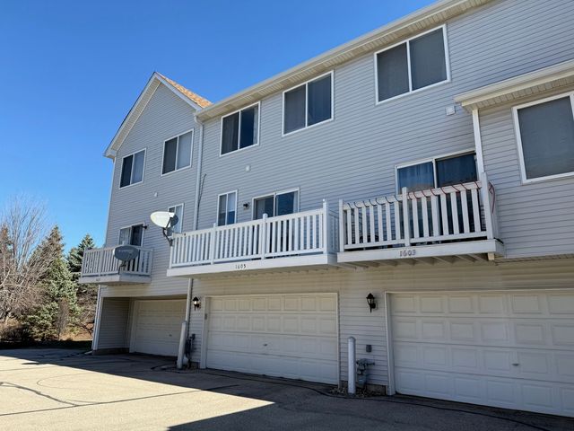 1605 Samuel Court, Gurnee, IL 60031