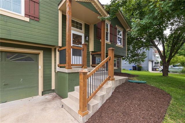 410 Copeland Drive, Greenwood, MO 64034