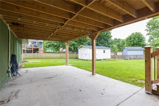 410 Copeland Drive, Greenwood, MO 64034