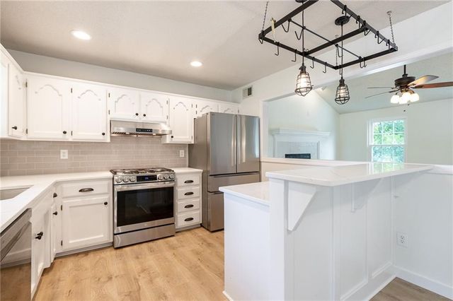 410 Copeland Drive, Greenwood, MO 64034
