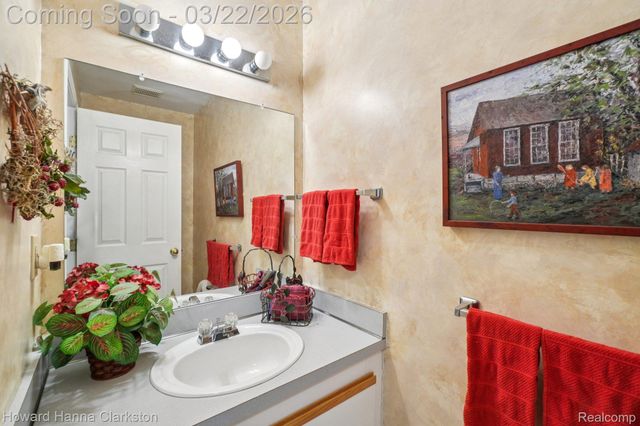 6819 Fox Lane, Waterford Charter Township, MI 48327