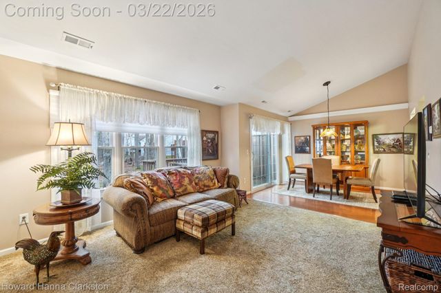 6819 Fox Lane, Waterford Charter Township, MI 48327